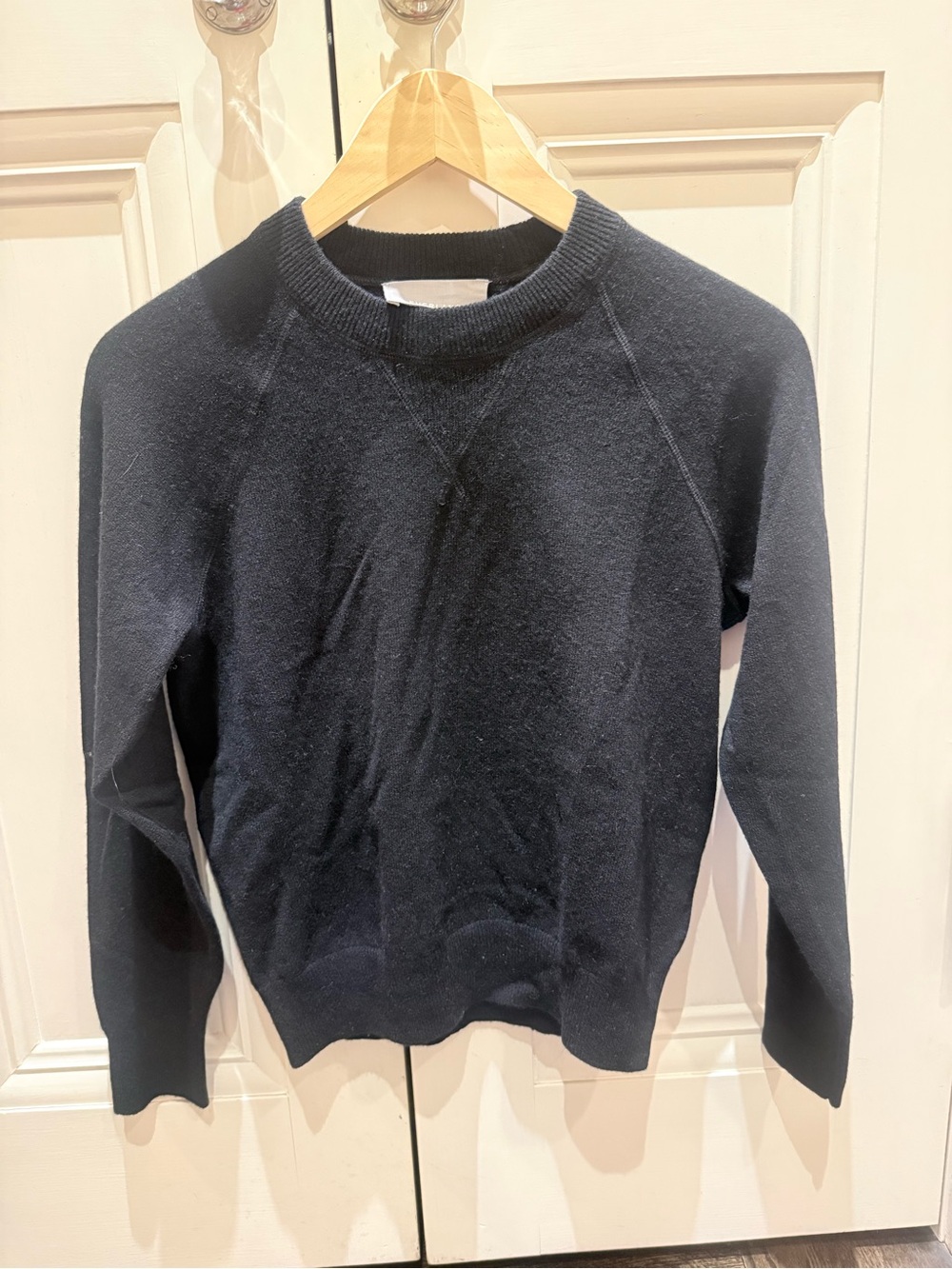 Everlane Black Shhunken Cashmere Sweatshirt XS